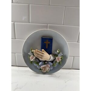 Vintage Collectors 3D‎ Plate Praying Hands Main collection Rare